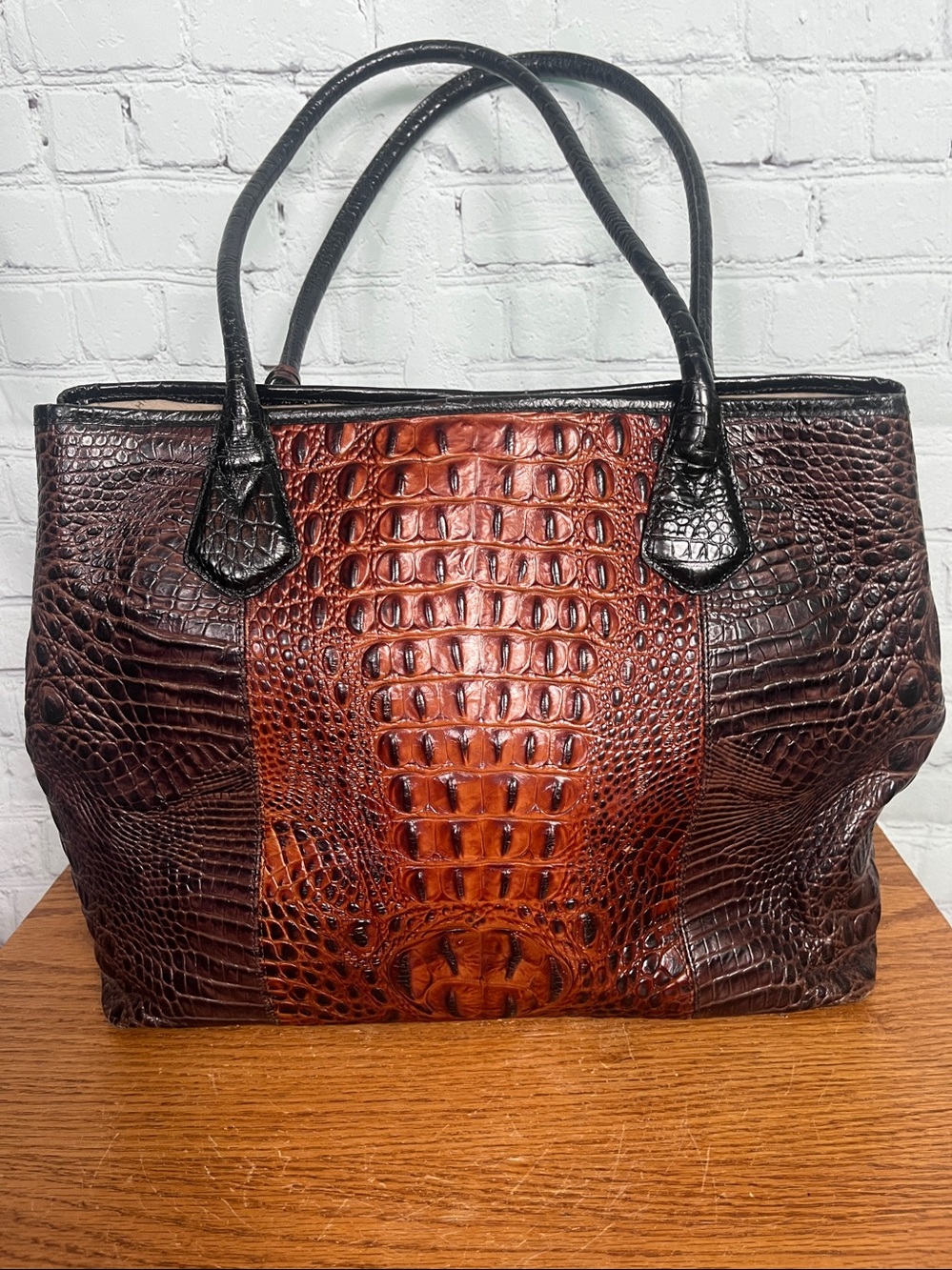 Brahmin Rich 2 tone Brown Crocodile Shoulder Bag - Picture 3 of 9
